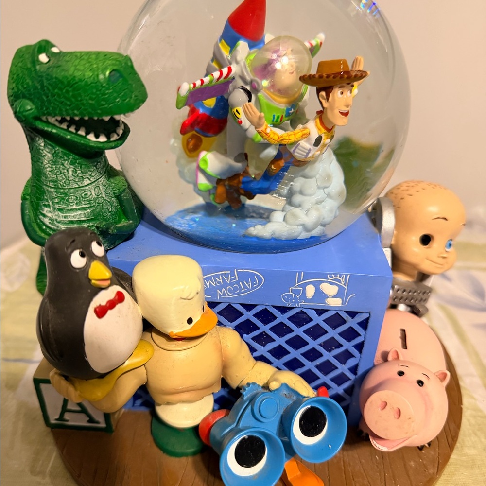 Toy Story Character Snow Globe with Woody and Friends - Picture 8 of 14